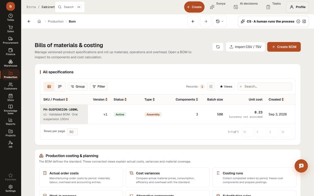 Fictional demo BOM: active version 1, three components and batch size 500; the cost calculation explicitly flags that its currency is not provided